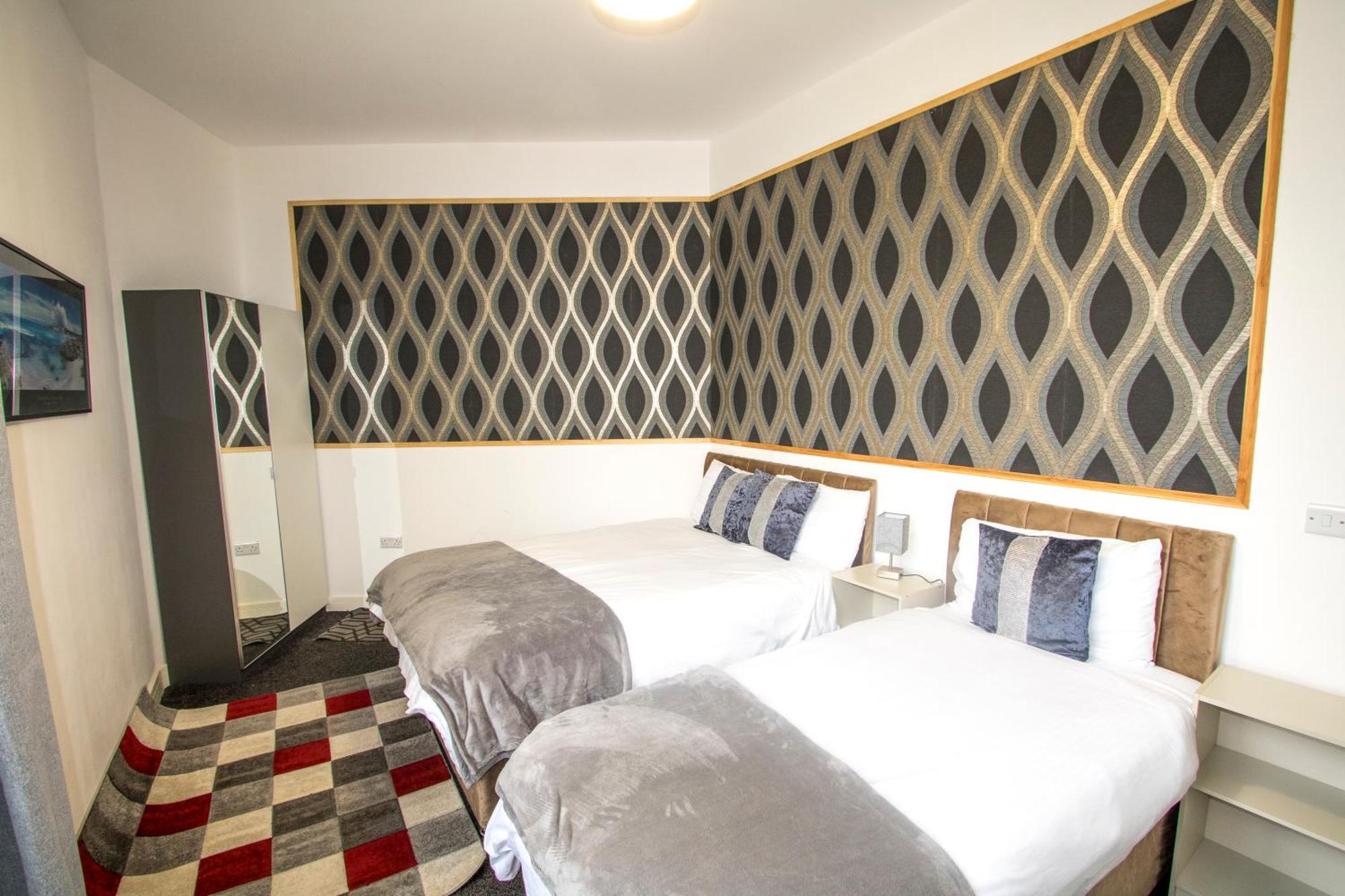 Ideal For Groups - Modern 2 Bedroom Apartment - Free Parking, Transit Links, Close To Stadiums Manchester Exterior foto